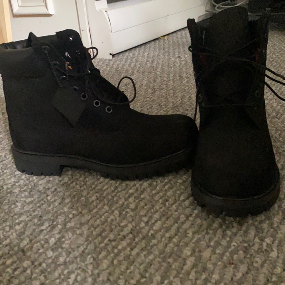 Size 8.5 Timberland Prem 6in waterproof boot Black